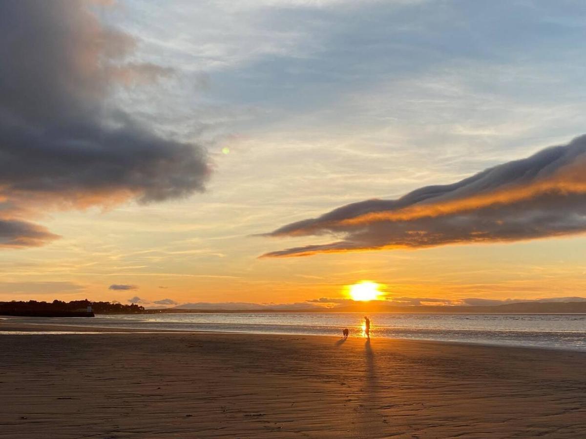 Luxury Apartment Near The Beach In Nairn Scotland Bagian luar foto